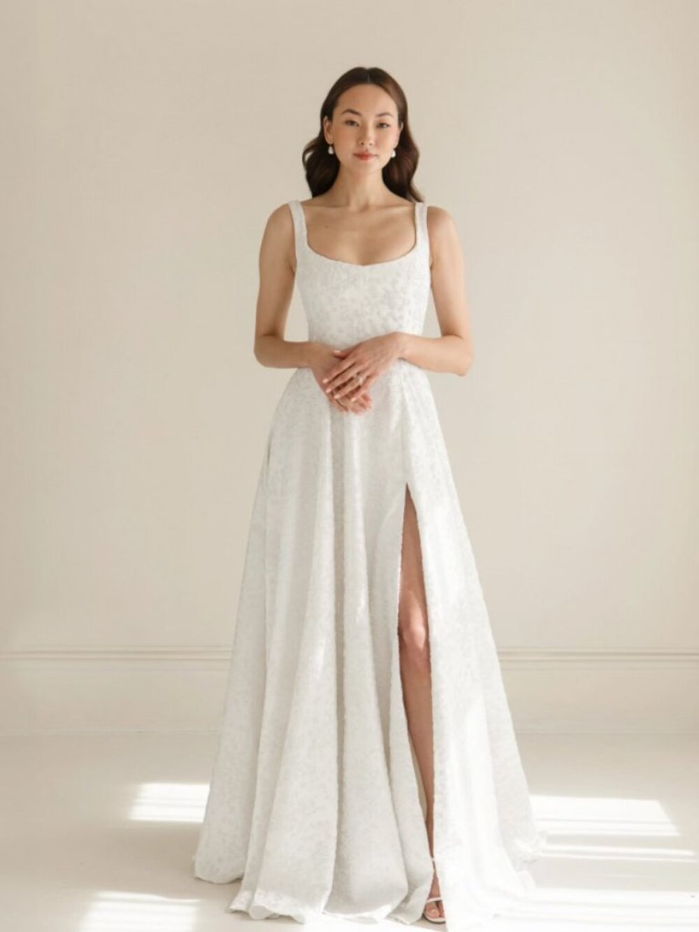Truvelle Whitney wedding dress